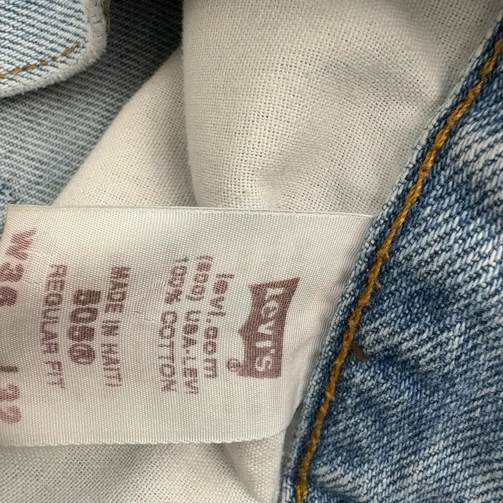 Levi's Jeans Mens 36x32 Light Wash Cotton 505 Regular‎ Fit Straight Leg Style